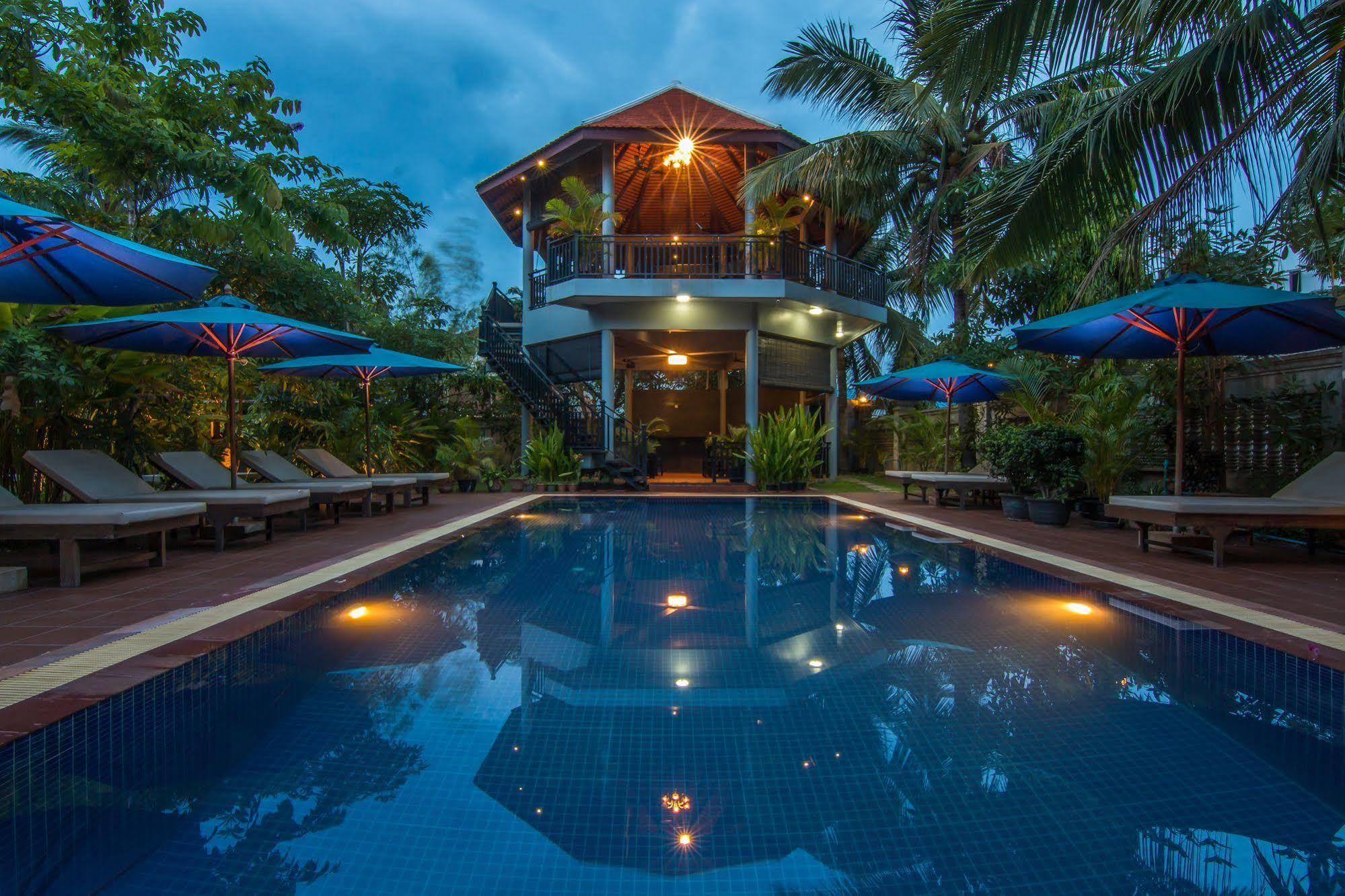 Reveal Angkor Hotel Siem Reap Bagian luar foto