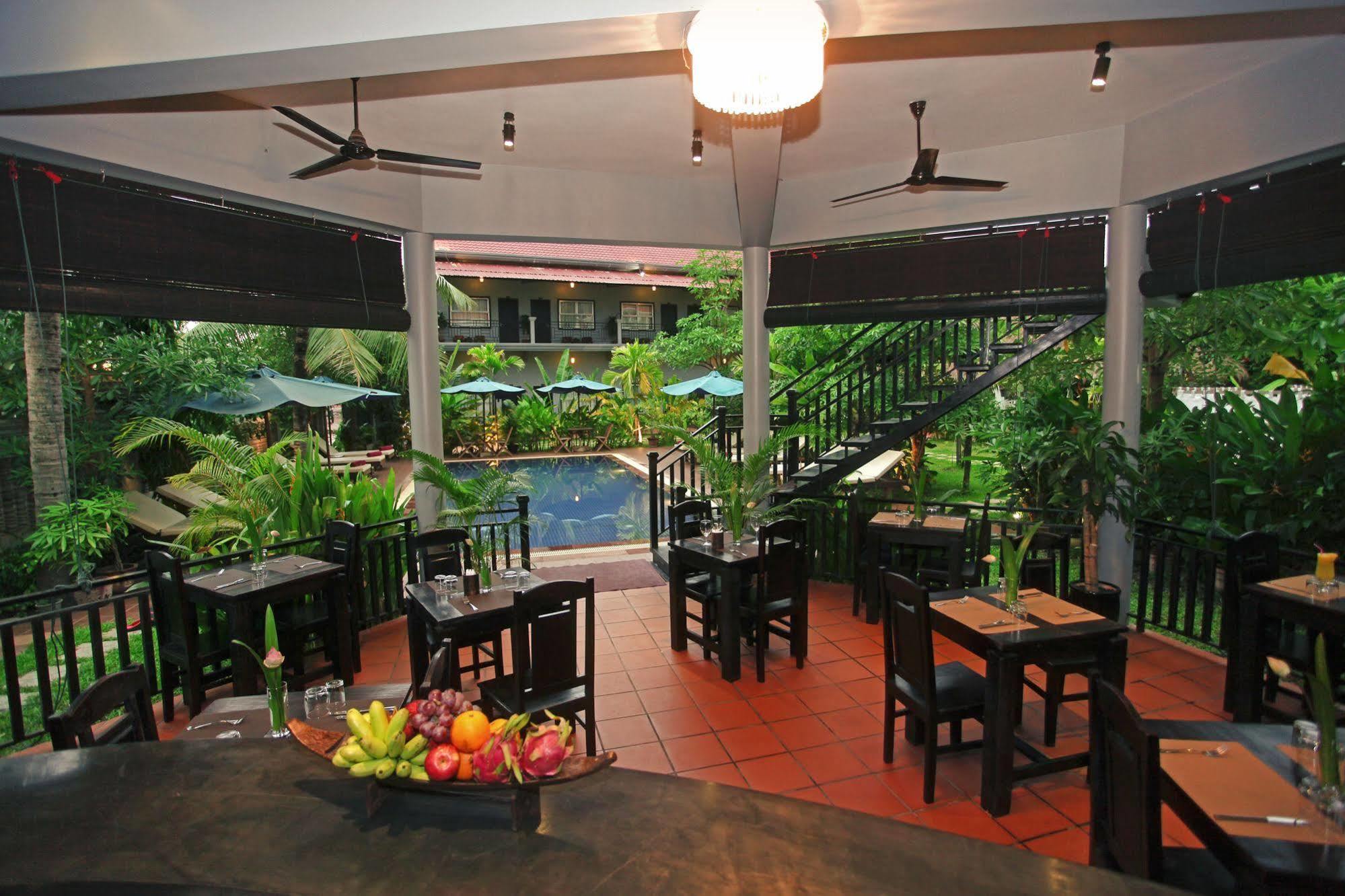 Reveal Angkor Hotel Siem Reap Bagian luar foto