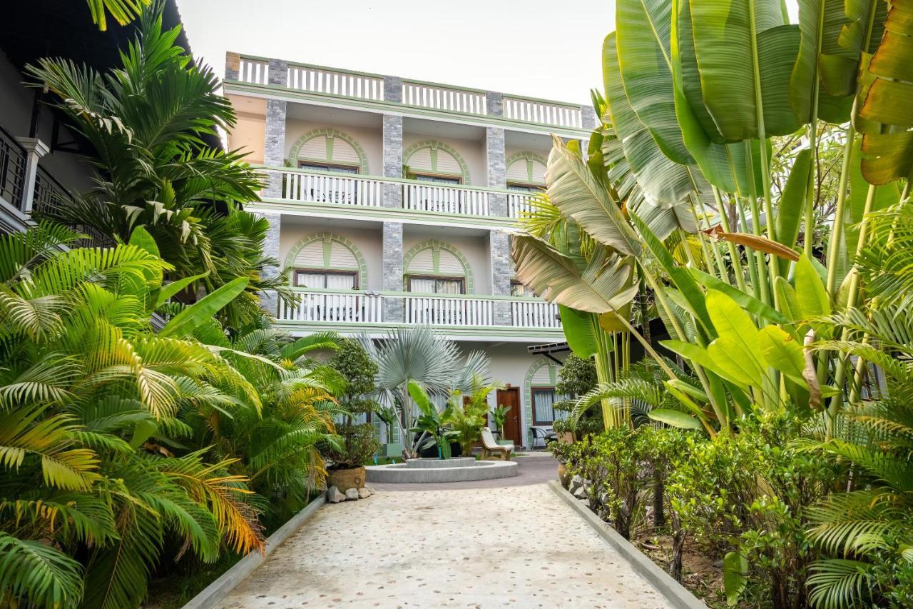Reveal Angkor Hotel Siem Reap Bagian luar foto
