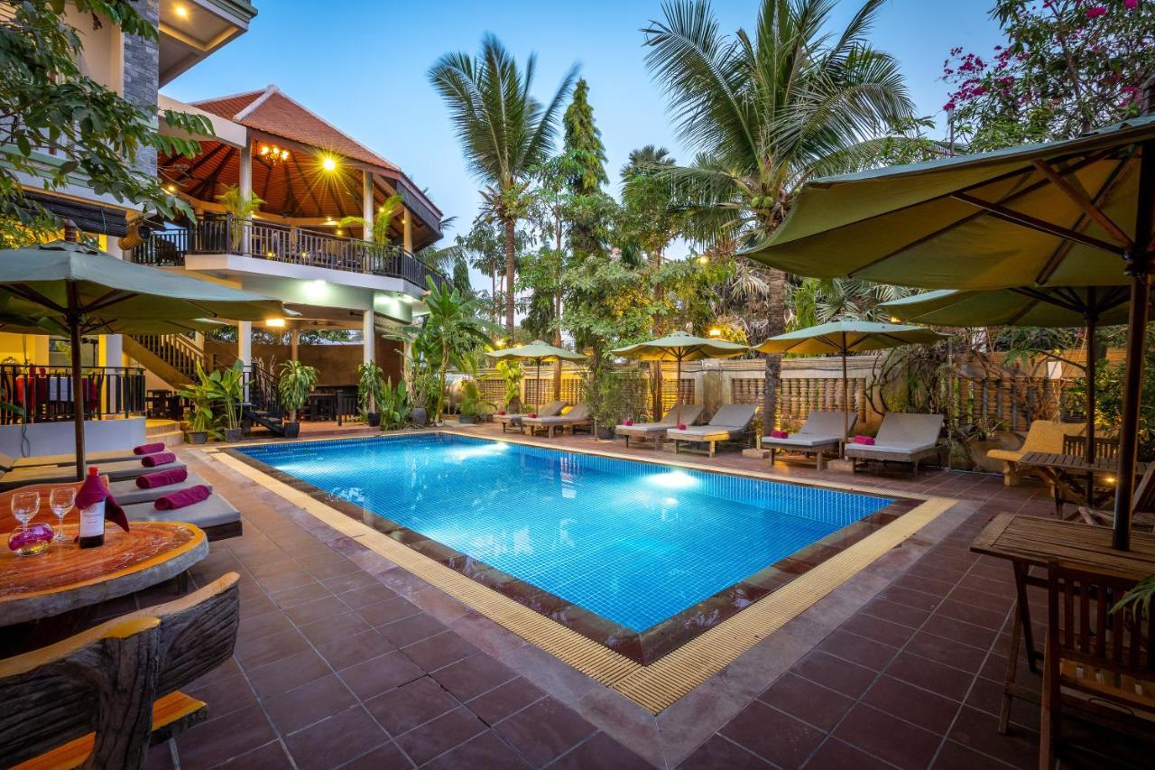 Reveal Angkor Hotel Siem Reap Bagian luar foto