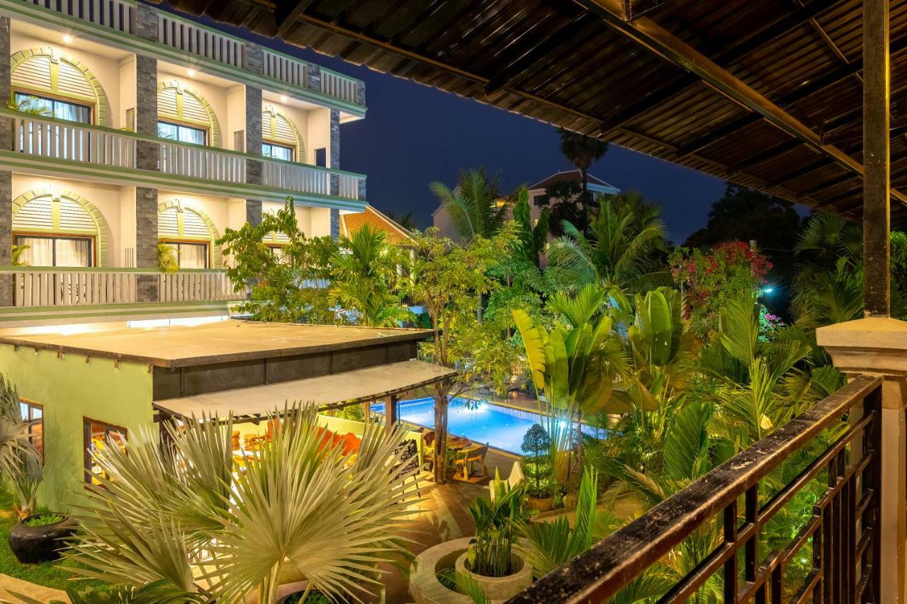 Reveal Angkor Hotel Siem Reap Bagian luar foto